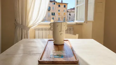 In Anfiteatro. Vivere Lucca immersi nella storia – Fotos 4